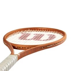 Wilson Blade 98 (18x20) V8 Roland Garros Tennis Racquet 2022 -Tennis Boutiques WR089911U 3